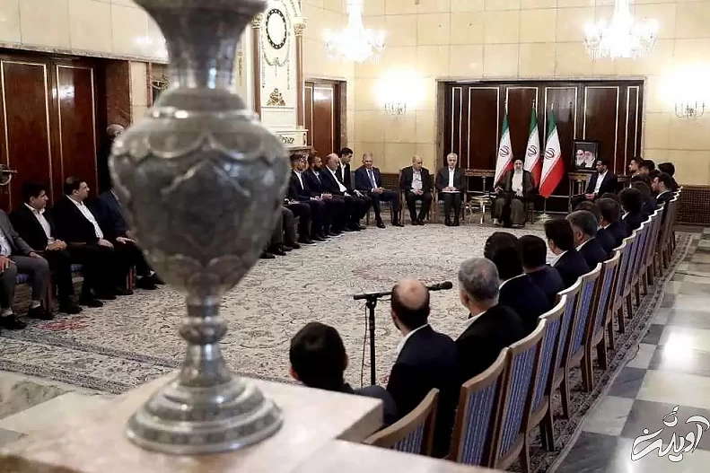 تصاویر - بدرقه ملی پوشان فوتبال با حضور رئیسی